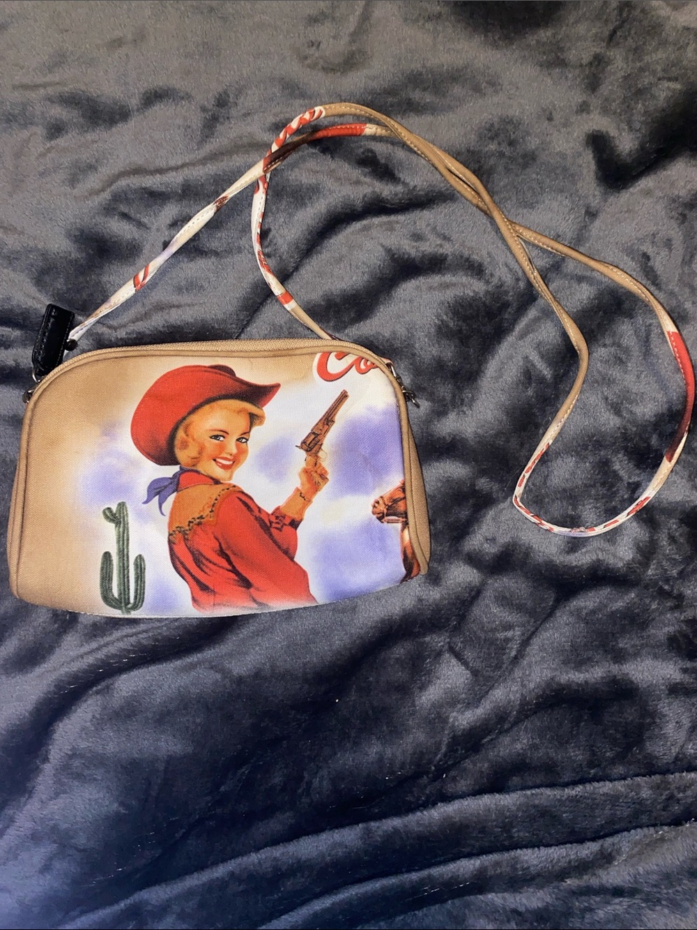 Retro Western Print Crossbody Bag in Beige and Red